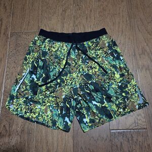Nike Flex Stride 7'' Green Abstract Pattern Running Shorts Size M AQ6976-322